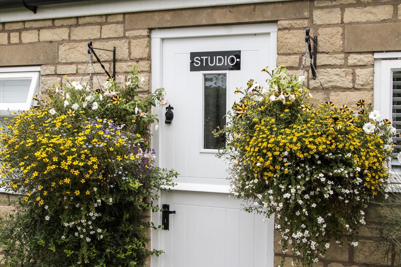 The Hollow Bottom Guiting Power Exterior photo